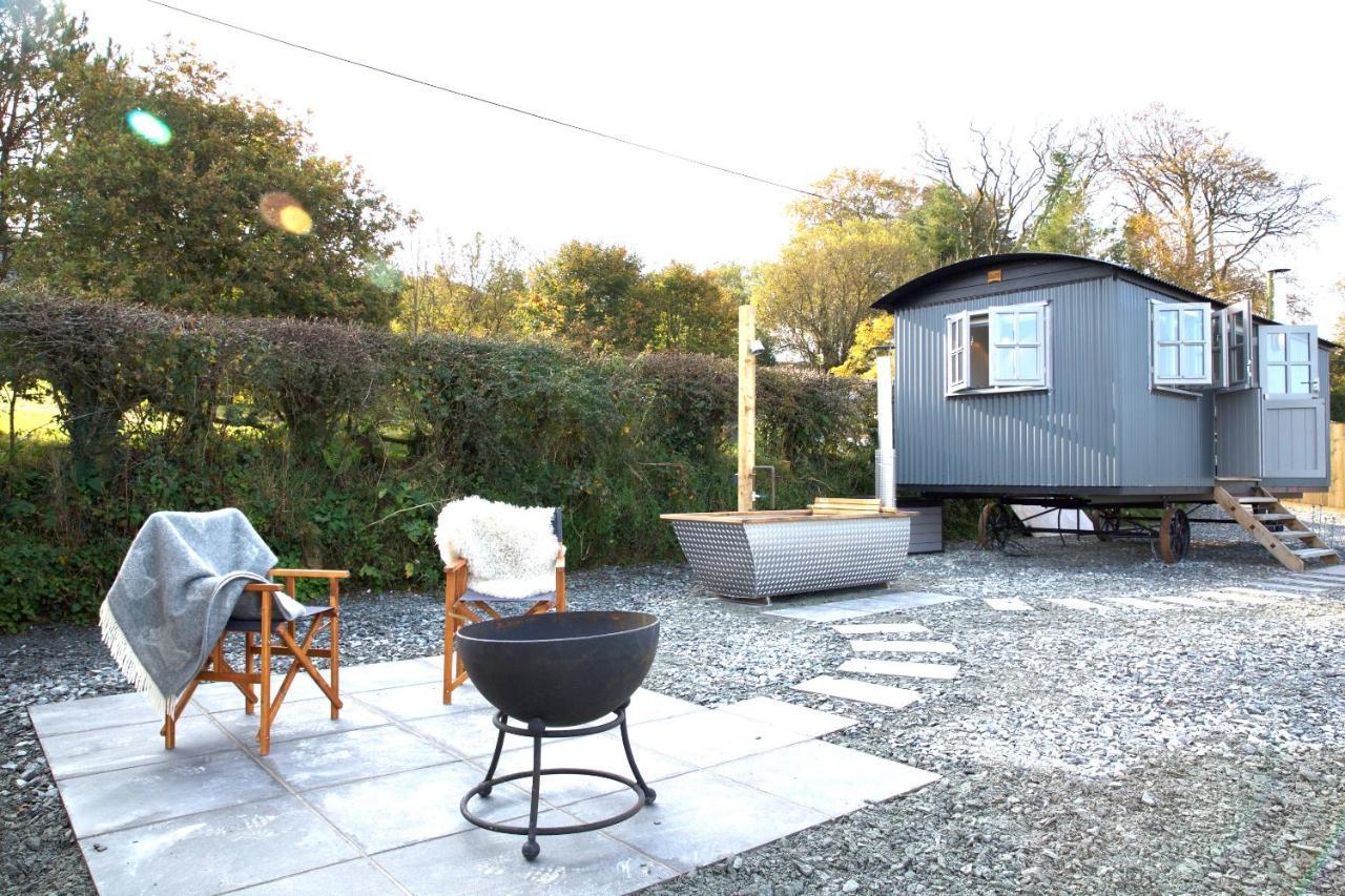 Blatchford Briar - Award Winning Private Shephards Huts With Their Own Secluded Hot Tubs Milton Abbot Zewnętrze zdjęcie
