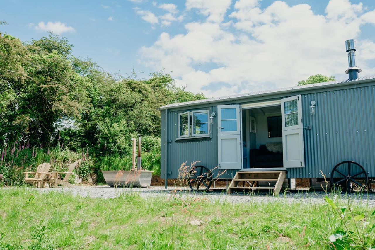 Blatchford Briar - Award Winning Private Shephards Huts With Their Own Secluded Hot Tubs Milton Abbot Zewnętrze zdjęcie