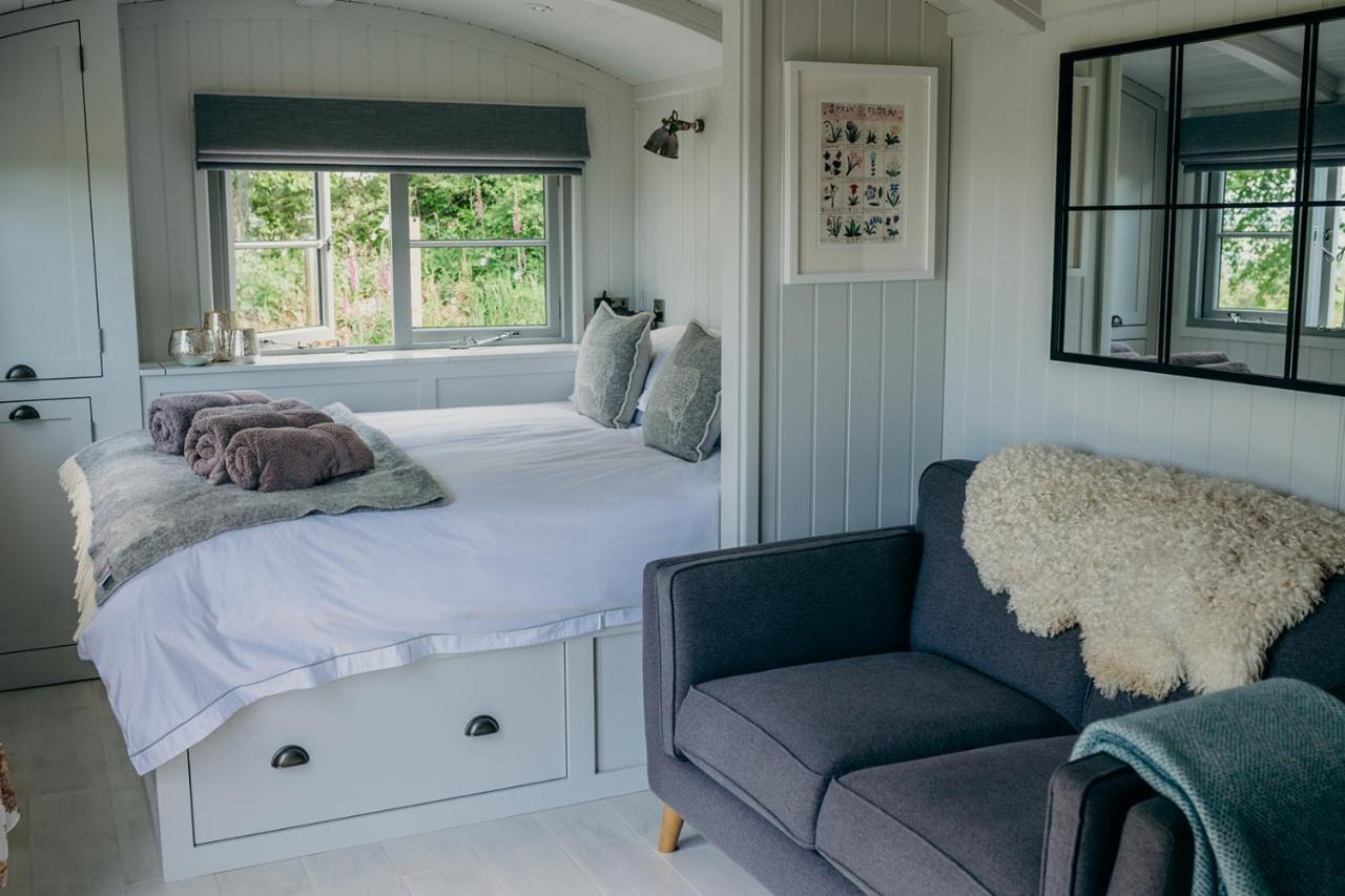 Blatchford Briar - Award Winning Private Shephards Huts With Their Own Secluded Hot Tubs Milton Abbot Zewnętrze zdjęcie
