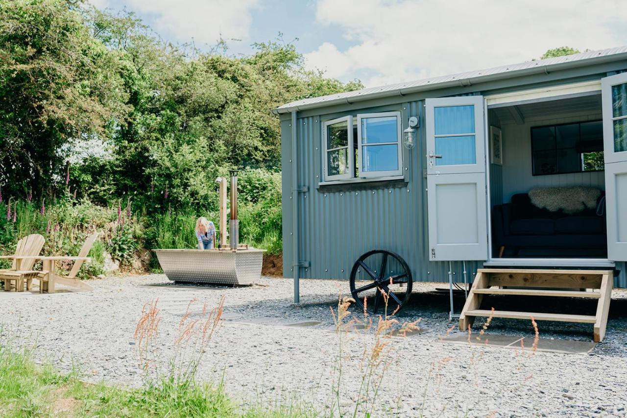 Blatchford Briar - Award Winning Private Shephards Huts With Their Own Secluded Hot Tubs Milton Abbot Zewnętrze zdjęcie